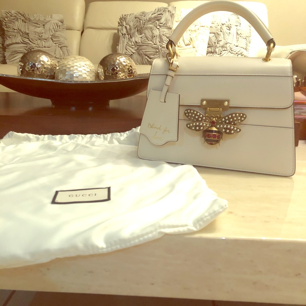 Authentic!! Gucci Queen Margarett 🐝 white leather